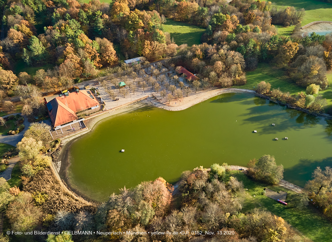 13.11.2020 - der Ostpark mit See und Biergarten in Neuperlach